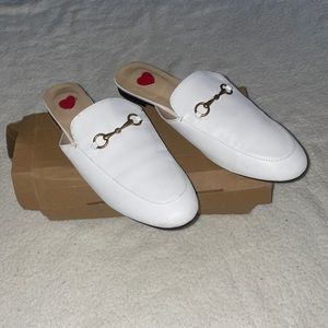 White moose shoe
